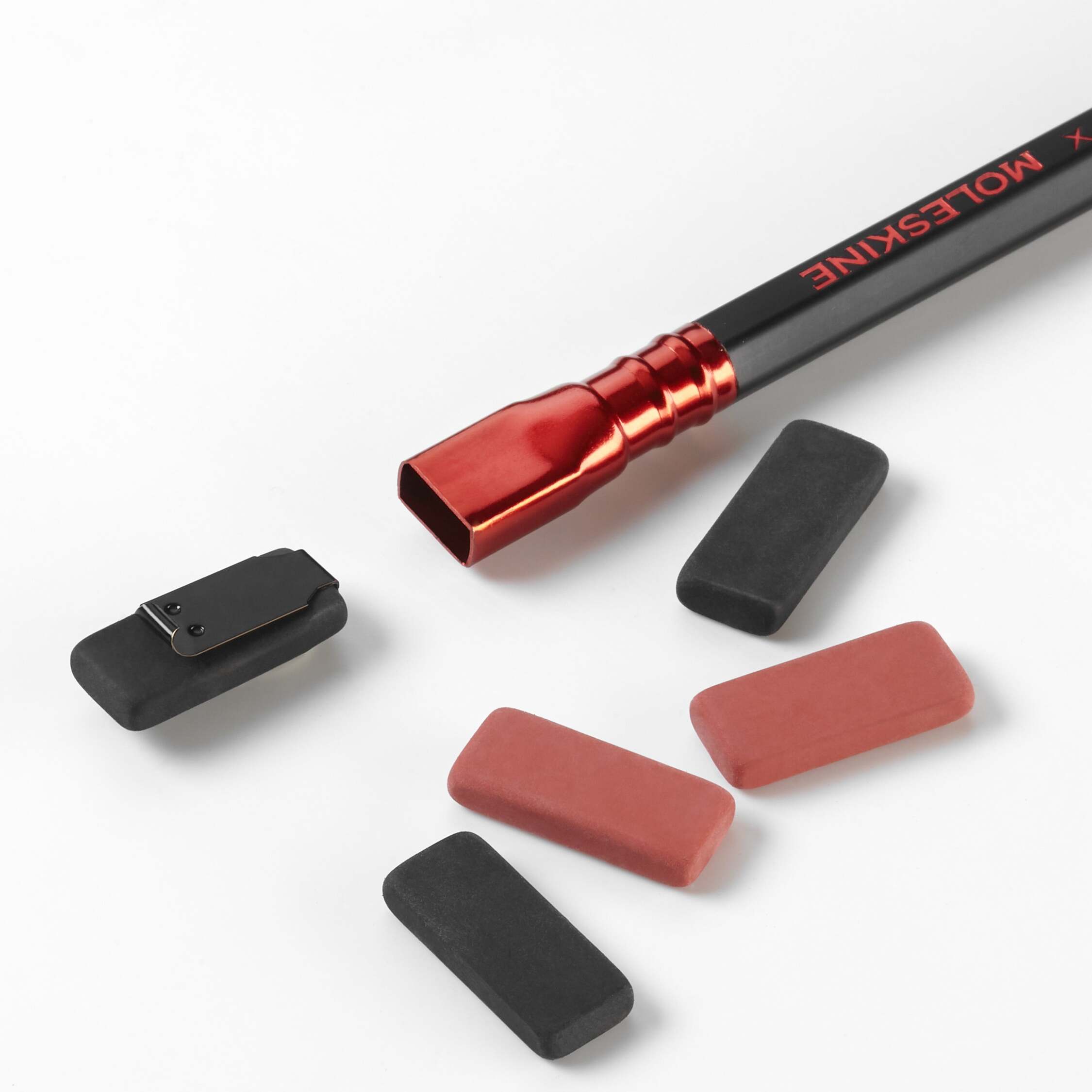 Blackwing x Moleskine
